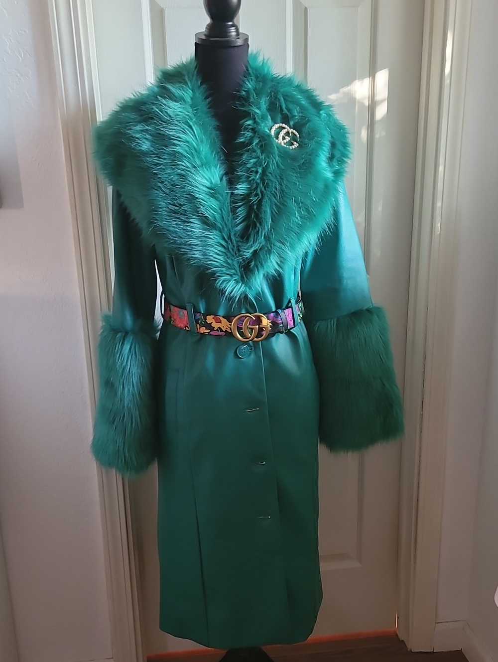 Fashion Nova Emerald Green Faux Fur Collar & Cuff Coat SIZE S NEW